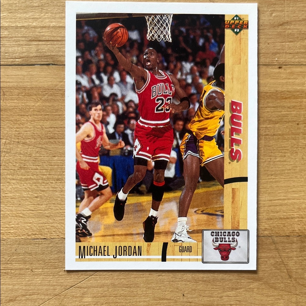 Michael Jordan - Vintage Chicago Bulls Basketball Trading Card